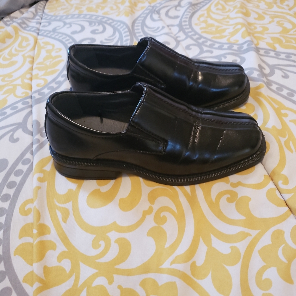 DEER STAGS BOYS 13.5M BLACK DRESS SHOES